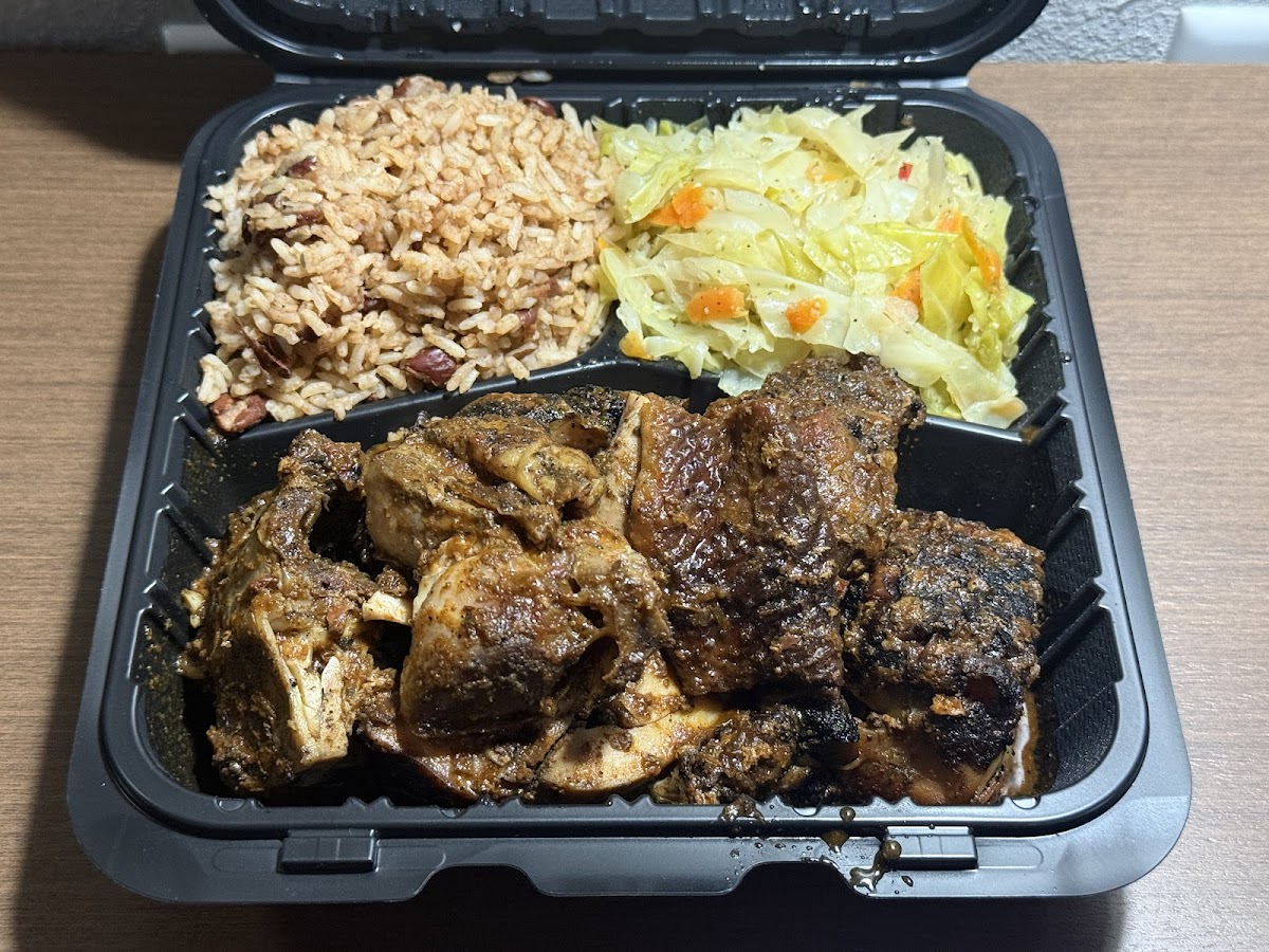 Mama Lune's Jamaican Grill
